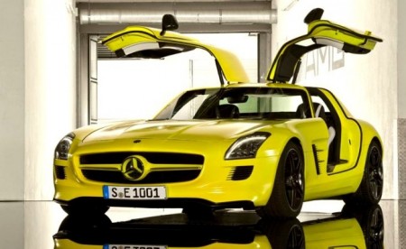 Mercedes-Benz-SLS-AMG-E-Cell