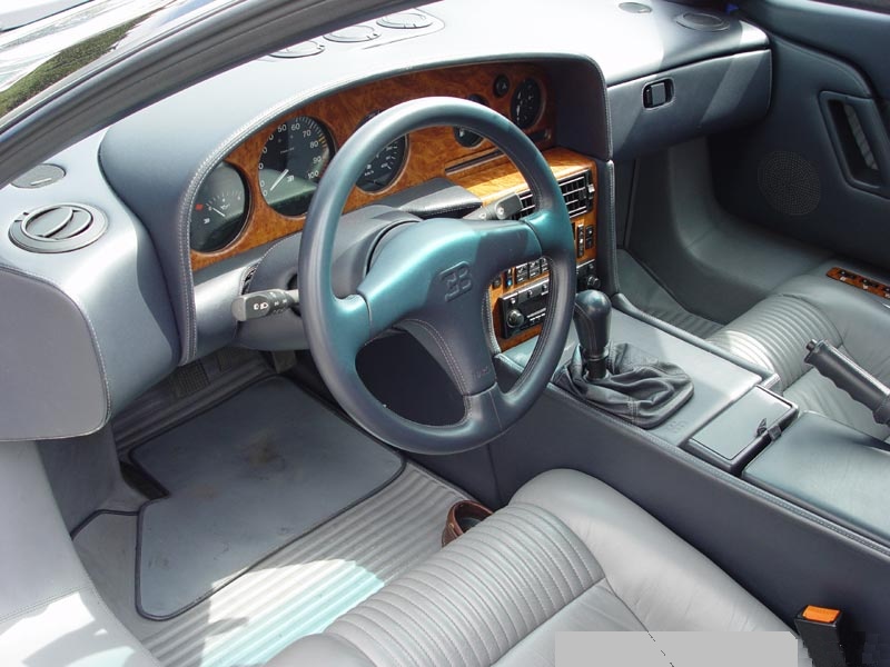 bugatti-eb110-interior